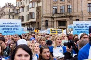 Глава профсоюза: хочется, чтобы учителя в Латвии были смелее