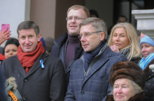 Домбровский: мы с Ушаковым лидеры, нам не стоит идти в ЕП вместе