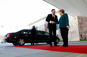 Вейонис обсудил с Меркель перспективы финансирования