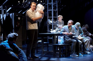 В возрасте 40 лет умер актер Рижского русского театра Андрей Можейко