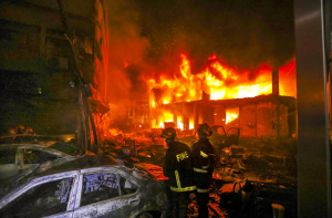 Пожар в жилом доме в столице Бангладеш: погибли 70 человек