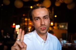 «Вечеринка», «Кто? ты», «Слезы». Каким поклонники запомнят рэпера Децла