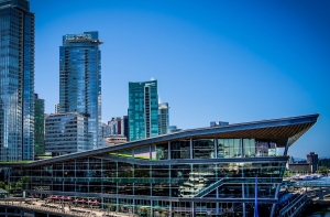 Названы самые дорогие города мира