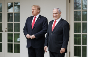 Трамп официально признал Голанские высоты территорией Израиля