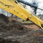 Тракторист в Риге раскопал мину времен Второй мировой