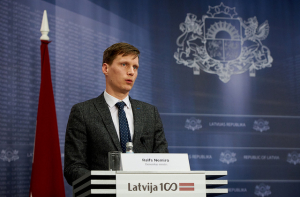 Озолс vs Немиро: министра обвинили в нанесении Латвии «миллионного» ущерба