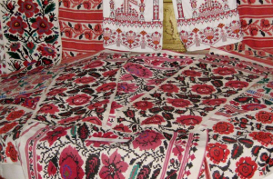 Экс-президент Украины собрал крупнейшую коллекцию рушников