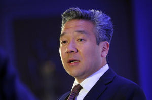 Глава Warner Bros. уволился из-за обещания помочь актрисе в обмен на секс