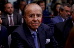 Экс-президент Аргентины приговорен к тюремному сроку за хищение