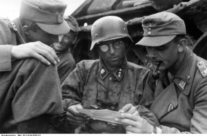 В Германии призвали перепроверить пенсии солдат из легиона СС