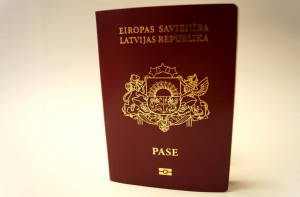 Рейтинг: латвийский паспорт попал в десятку самых «свободных» в мире