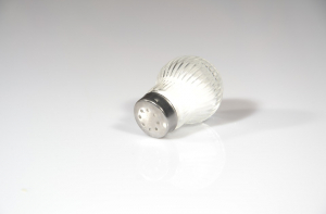 Врачи предупреждают: соль - потенциальный источник кожных заболеваний