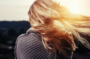 Учёные выяснили, когда появились блондинки и с чем это было связано