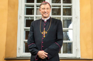 Сплотимся! Архиепископ призвал латвийцев помочь в восстановлении Нотр-Дама