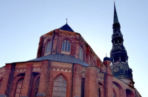 ГПСС: после пожара в Рижском замке ситуация в церквях не изменилась