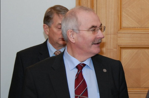 Мэр Елгавы стал пенсионером и получил еще 20 000 евро