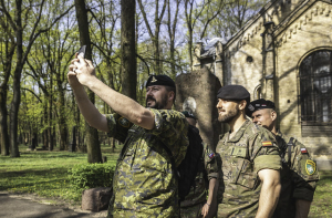 ФОТОГАЛЕРЕЯ: как военные осваивали территорию Риги