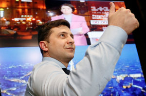 Ковтун рассказал, снимет ли Зеленский свою кандидатуру в пользу Порошенко