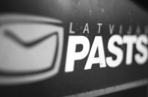 Latvijas pasts хочет повысить тарифы: отправка писем может подорожать в два раза