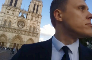 Домбрава: пока французы скорбят, бродяги радуются сгоревшему собору