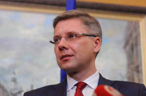 В сети собирают подписи за возвращение Ушакова в кресло мэра