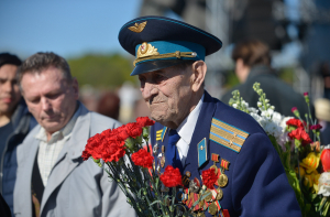 Захарова: запрет в Латвии советской формы - унижение ветеранов перед 9 мая