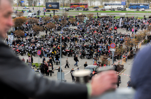 Открытие мотосезона: в Риге перекрыли набережную