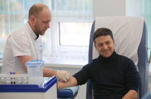 Зеленский отказался сдавать анализы экспертам VADA