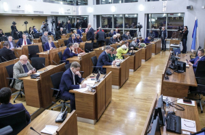 Ушаков уверен, что выиграет суд о своем отстранении