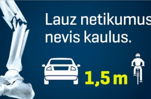 «НЕ ближе!» В Риге появятся знаки для велосипедистов