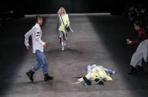 Прямо на подиуме скончался участник недели моды в Сан-Паулу