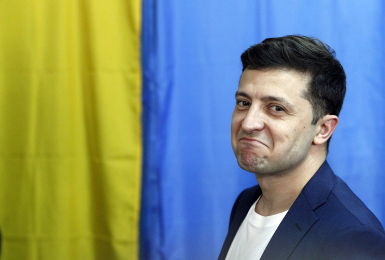 Латвия одной из первых приняла приглашение на инаугурацию Зеленского