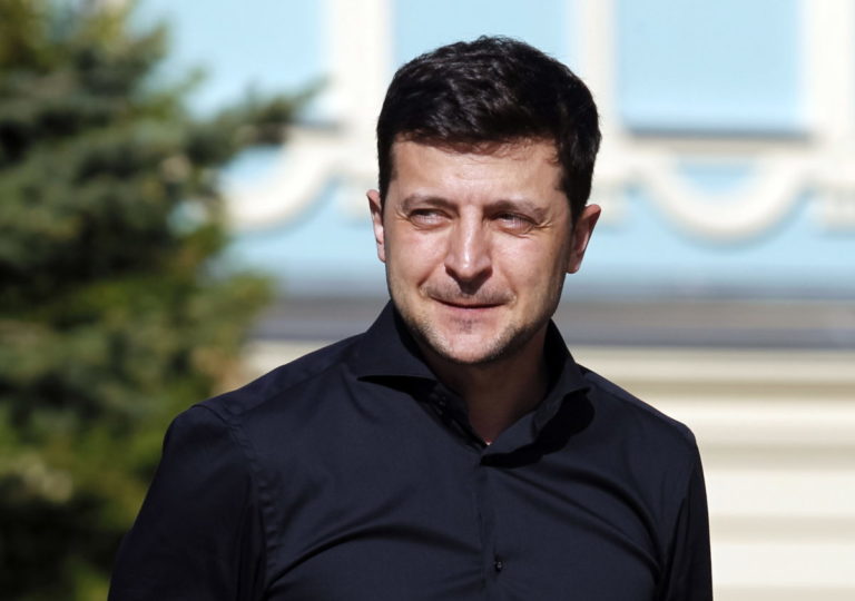 Зеленский назвал 9 мая Днем благодарения