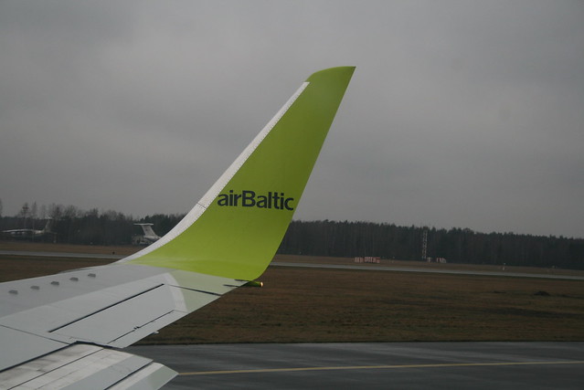 Самолет airBaltic сразу после вылета вернулся в аэропорт «Рига»