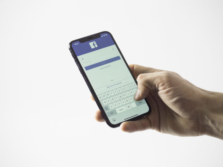 Черные списки Facebook