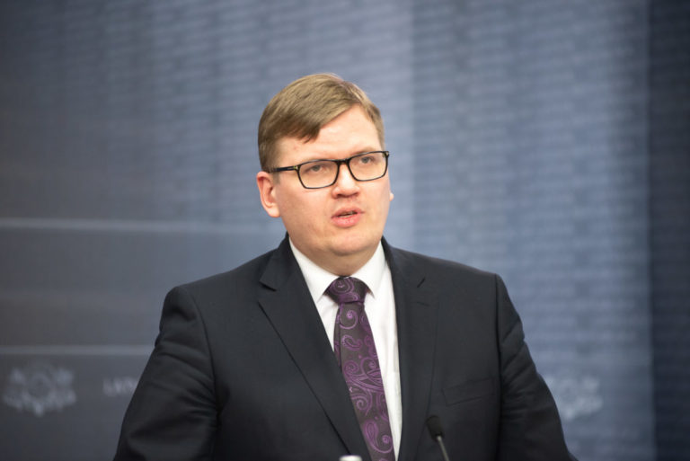 Елгавский край хочет судиться с министром регионального развития Пуце