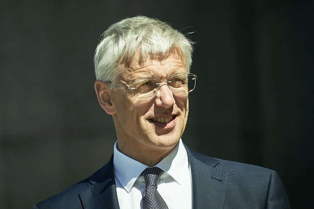 СМИ: сделку с недвижимостью Кариньша оформляли через офшоры ABLV и Danske