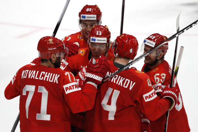 6 шайб за 20 минут: Россия победила шведов и прошла в четвертьфинал ЧМ