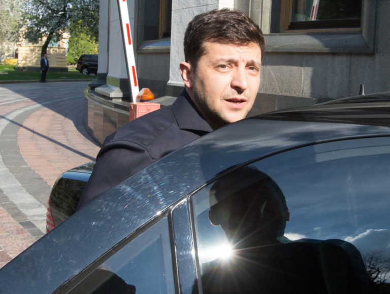 Президент Украины оштрафован на 28 евро