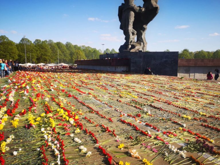 Госполиция отреагировала на участие своего «сотрудника» в мероприятиях 9 мая