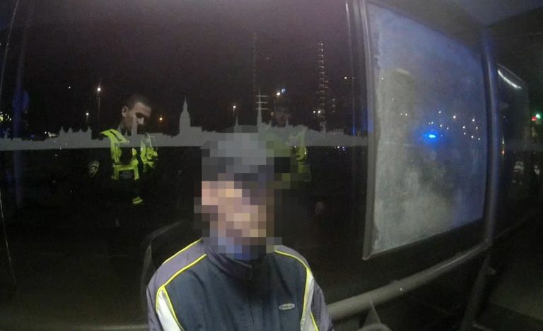 Ничему жизнь не учит: в Риге повторно задержали мастурбирующего мужчину