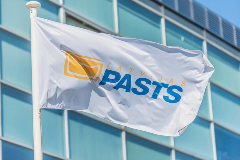 Платить должны все: Latvijas Pasts должен Юрмале больше 30000 евро