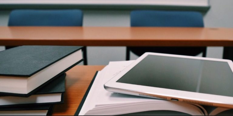 Юрмальский депутат: поднимем зарплаты директорам, а потом – и учителям