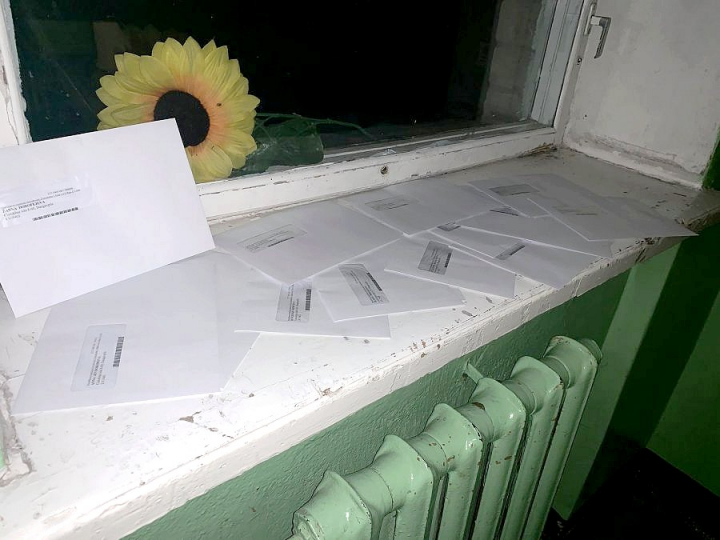 «При Цимдарсе такого не было!» Не все граждане получили письма о выборах в Европарламент