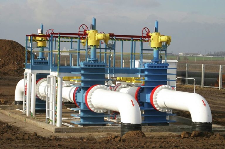 Воруют нефть: на Украине нашли два незаконных трубопровода