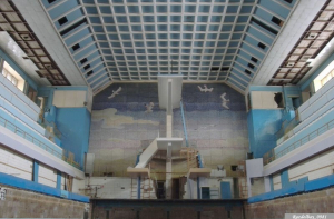 Так гибнет история. Заброшенный «Дворец Водного Спорта» в Москве