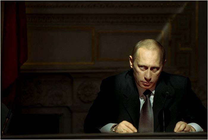Известные гости «Абонент доступен» говорят о Путине