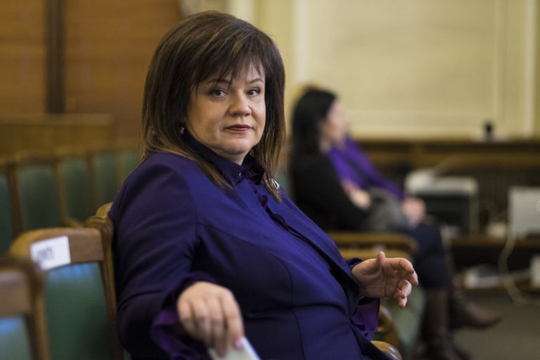 Глава Госконтроля: политиков не боюсь, у меня выработалась броня