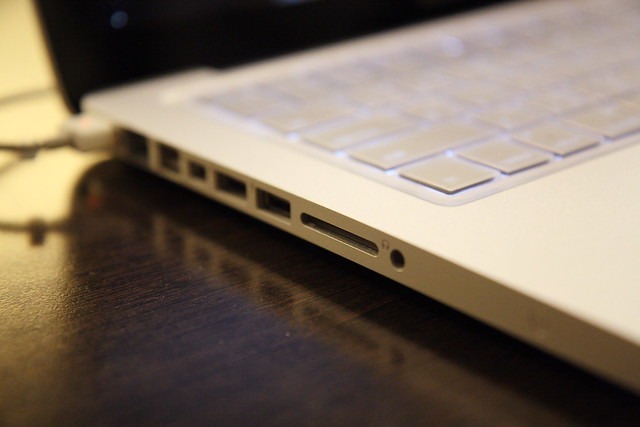 Apple отзывает часть 15-дюймовых MacBook Pro из-за угрозы взрыва батарей