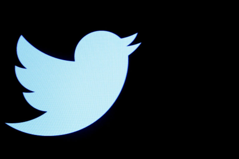 Twitter начал скрывать нарушающие правила твиты политиков